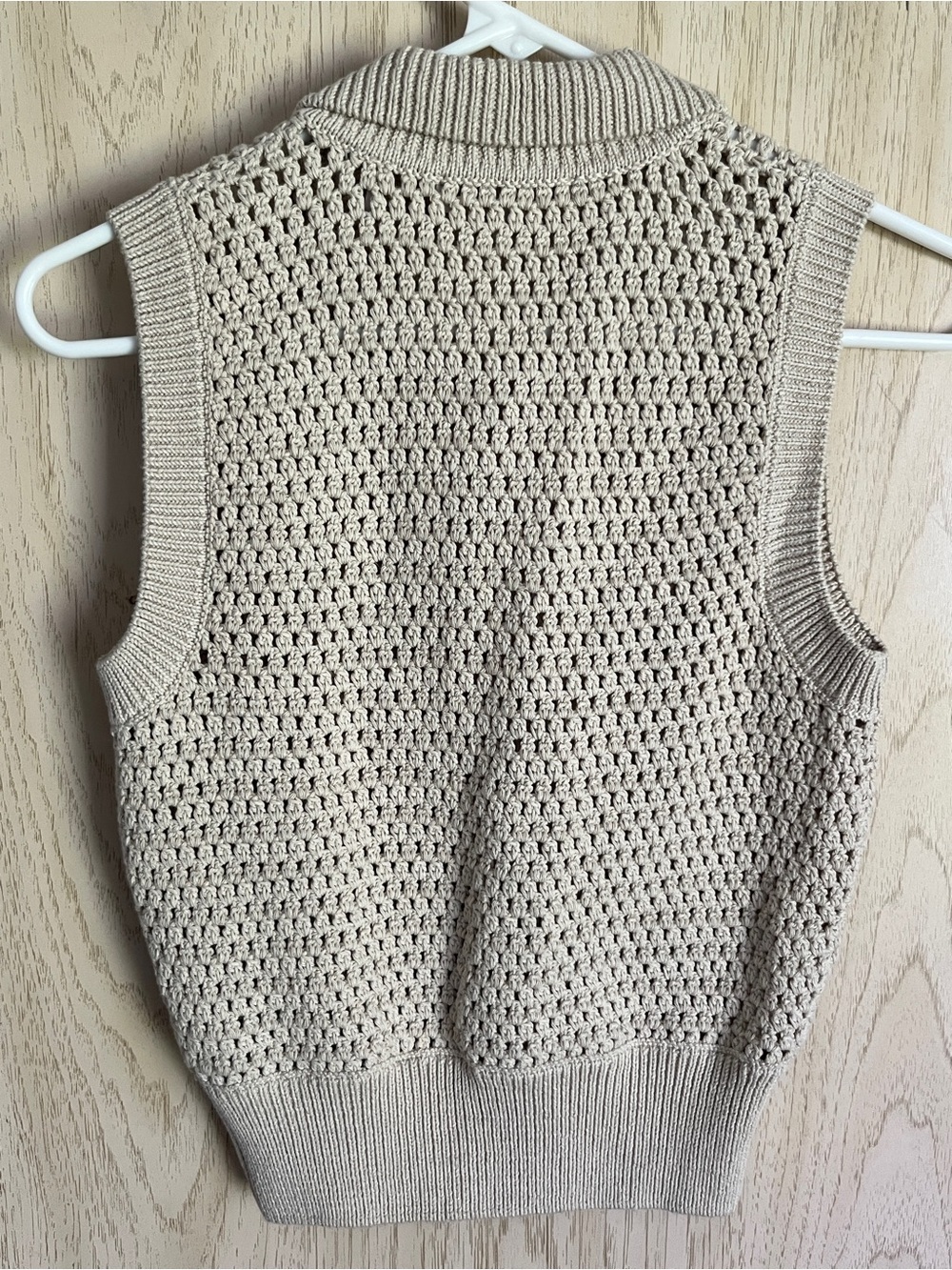 FRAME The Polo Crocheted Cotton Vest Tan Sz XS $378 MSRP - Picture 6 of 8